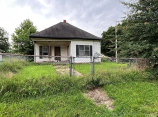 402 NE E St E, Stigler, OK 74462