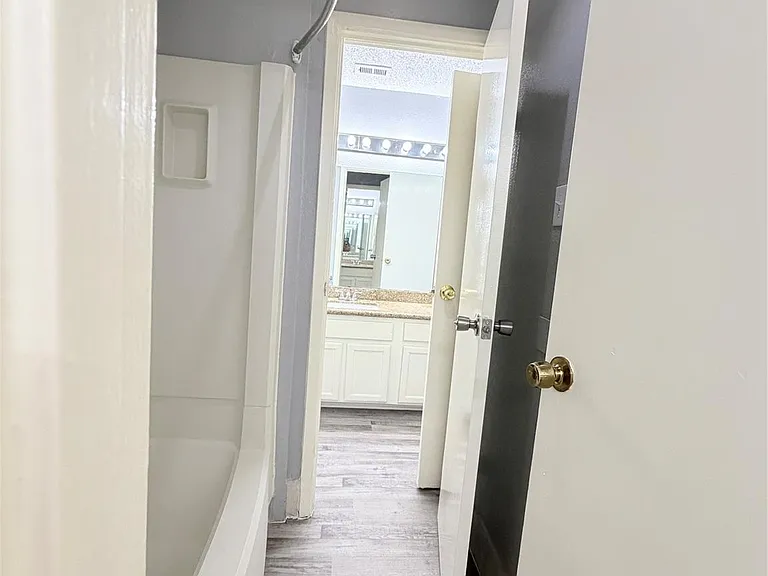 9461 Pagewood Ln #9461 — Photo 31