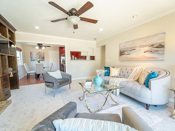 4th image of 1113 Park Brook Ct