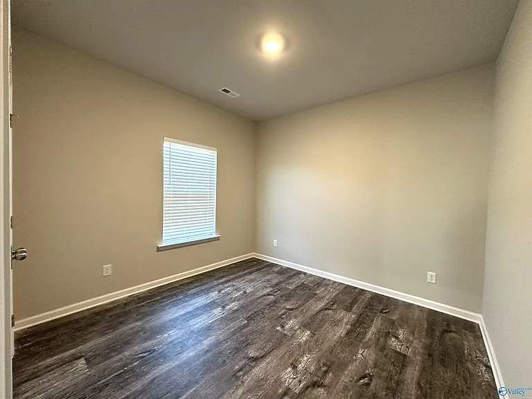 6528 Moon Crest Ln — Photo 15