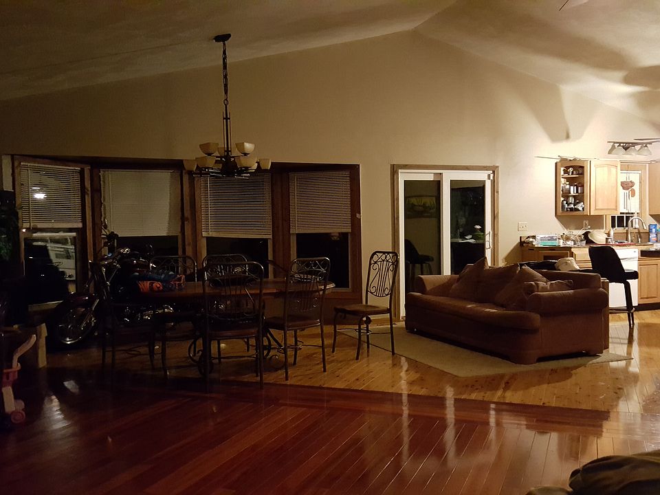 2nd image of 4251 32 Mile Rd