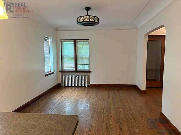 3rd image of 3355 Elizabeth Dr