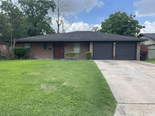 8915 Reamer St, Houston, TX 77074
