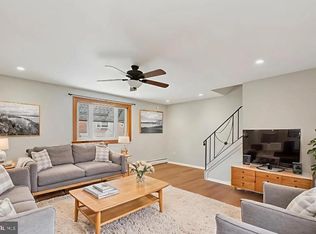 7328 Hiola Rd, Philadelphia, PA 19128