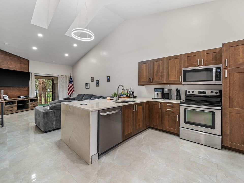 1st image of 600 Crosswinds Drive #C2