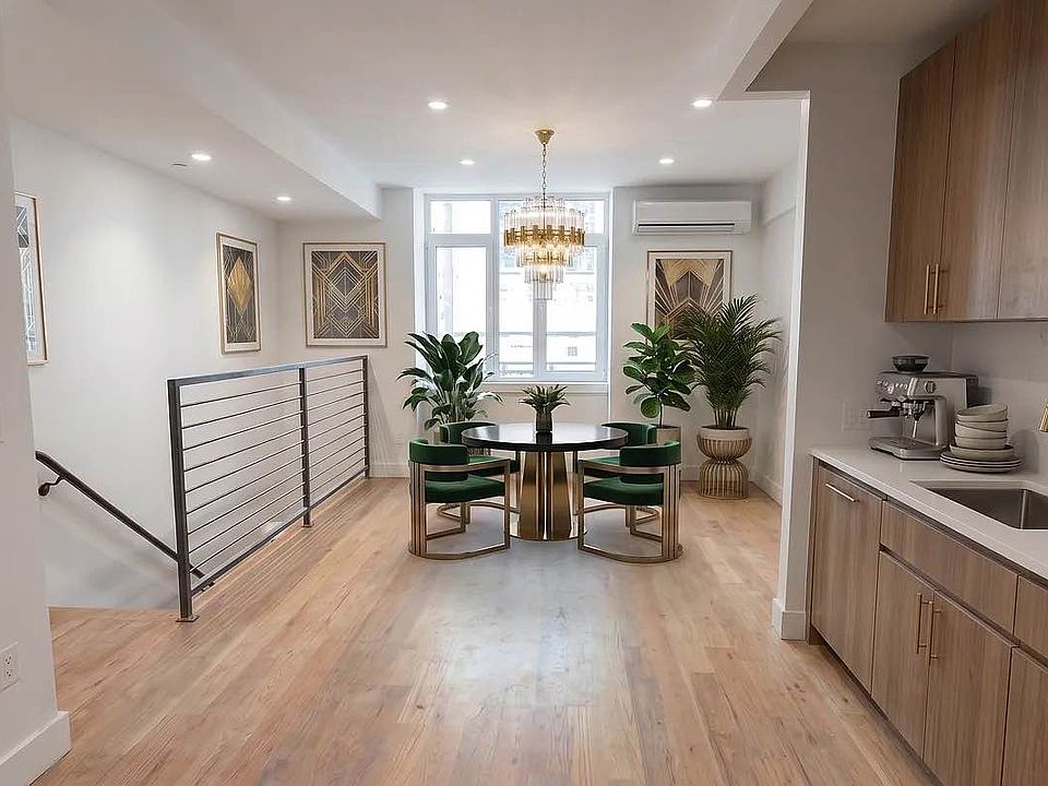 1st image of 439 Sackett St #105E