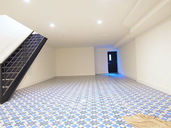 2nd image of 935 Lafayette Ave #Rr