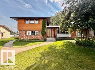 111 Green Ash Dr, Wetaskiwin, AB T9A2H7