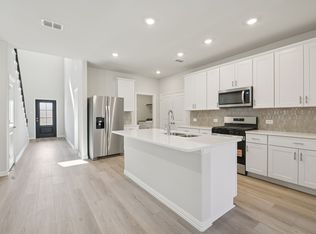 807 Dotty Dr, McKinney, TX 75071