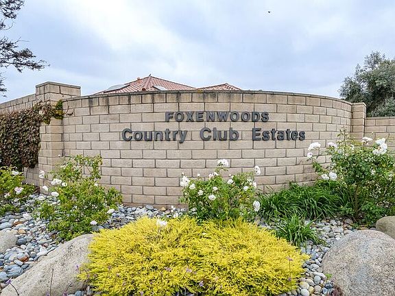 2nd image of 1014 Fairway Vista Dr