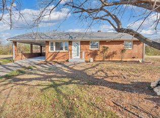 3302 Frontier Rd NW, Roanoke, VA 24012