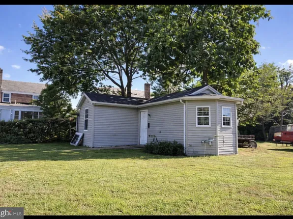 51 E Griffith St, Penns Grove, NJ 08069