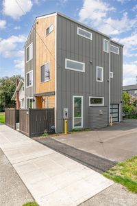 1102 NE 73rd Street, Seattle, WA, 98115