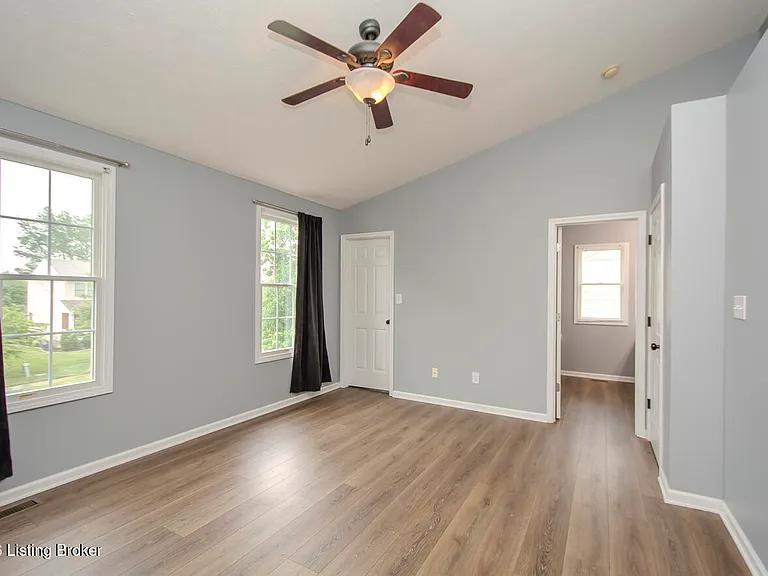 6702 Shallow Rock Dr — Photo 38