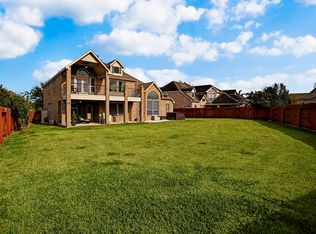 2412 W Ranch Dr, Friendswood, TX 77546