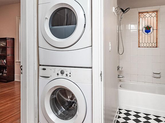 2nd image of 2043 Douglass Blvd APT 2