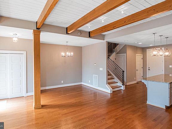 4th image of 579 Lochlyn Hill Dr