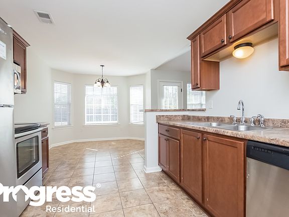 5th image of 7288 Willow Point Dr