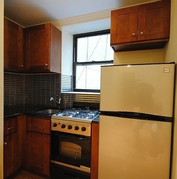 219 Mulberry St #3C — Photo 4