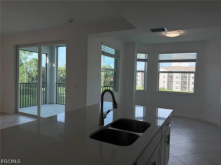18411 Copperhead Ct N #332 — Photo 24