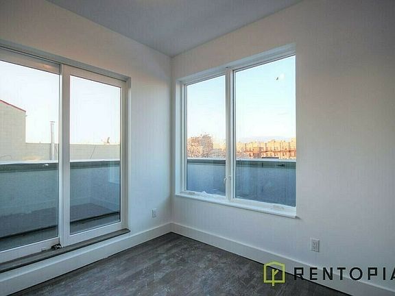 3rd image of 273 Leonard St #4I