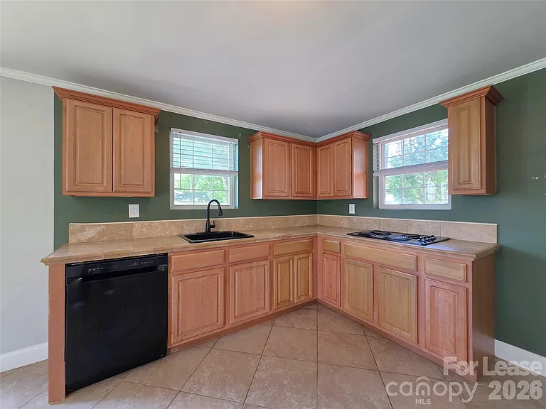 1052 Rembrandt Dr SW — Photo 23