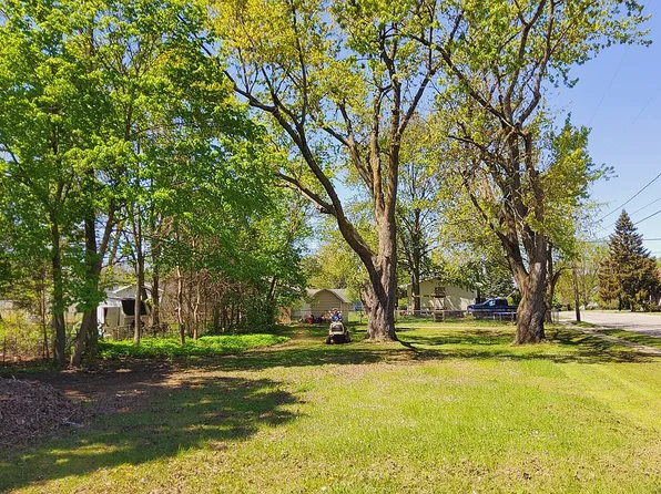 802 Broadway Ave, Owosso, MI 48867