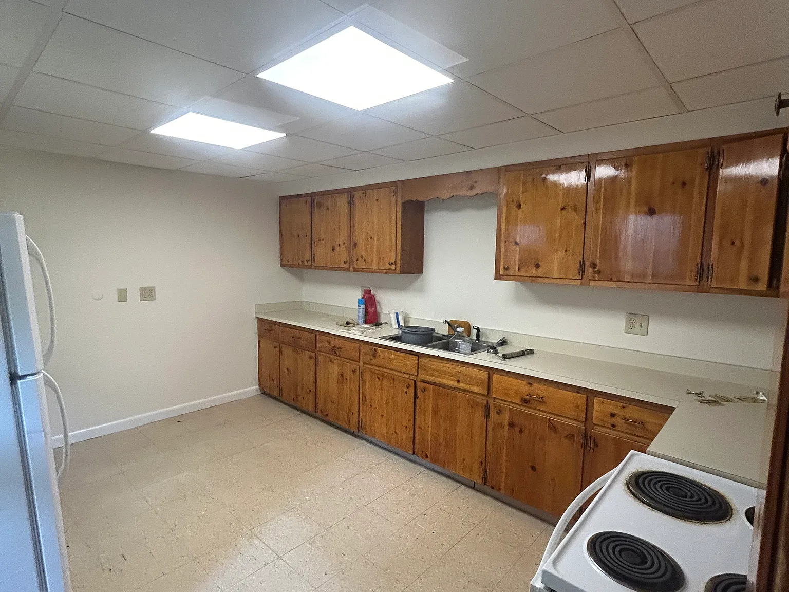 3 bed, 1000 sqft, $2,000 — Photo 4