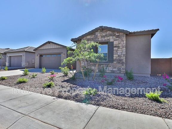 3rd image of 3871 E Terrel St