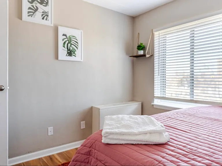 W 22nd Street Minneapolis Mn 55404 — Photo 9