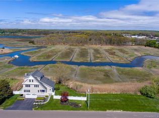 88 Pratt Rd, Clinton, CT 06413