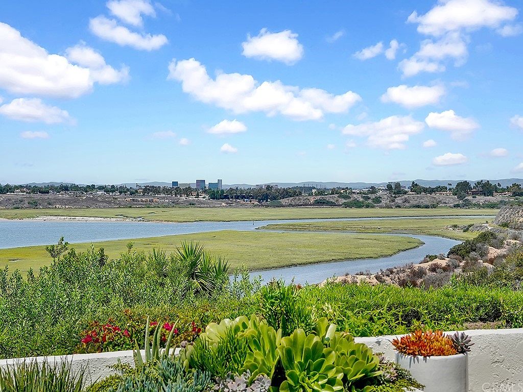 2171 Vista Entrada, Newport Beach, CA 92660 Zillow