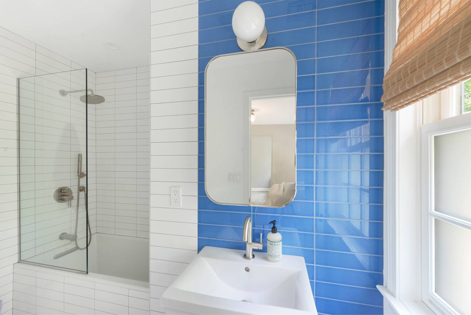  Ensuite Bath in Guest Bedroom on 2nd Floor