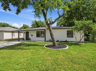 5123 Willow Glen Dr, Houston, TX 77033