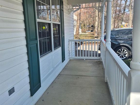 4th image of 2855 Stavors Rd