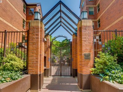 1500 SW Park Ave APT 232, Portland, OR, 97201