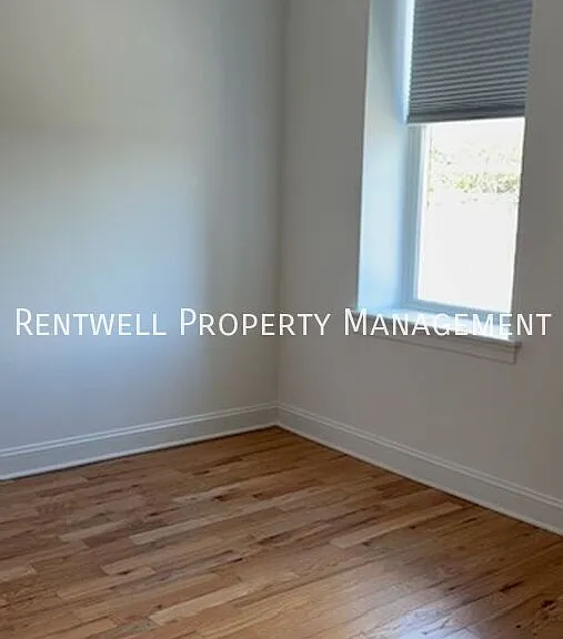 423-425 Dekalb St #3 — Photo 11