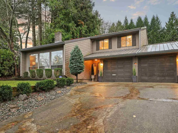 6245 152a St, Surrey, BC V3S 5X5