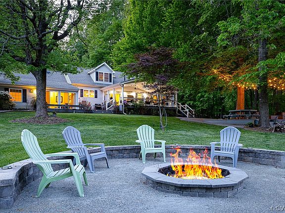 2nd image of 48 Bear Castle Dr