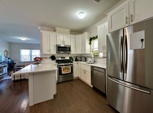 942 Flora St FLOOR 1, Elizabeth, NJ 07201