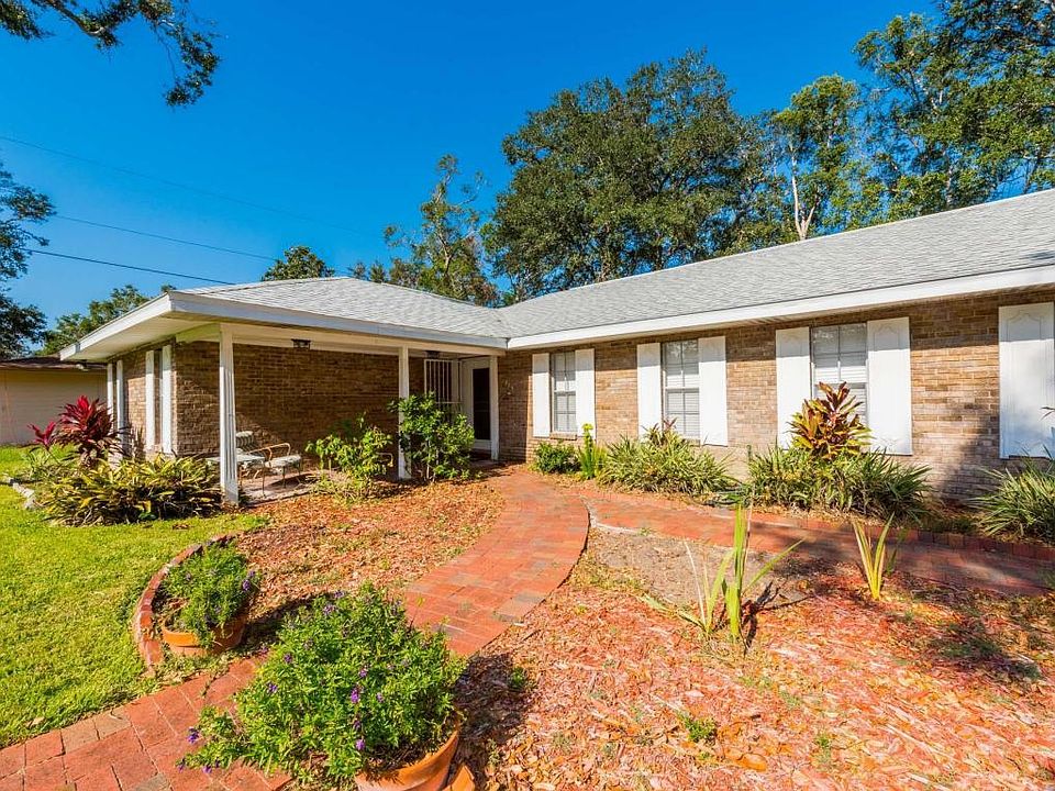 1st image of 805 Candlewood Cir