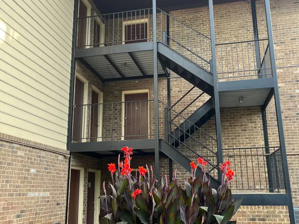 15th Street Apartments Available!, 326 15th St NW APT 1A, Charlottesville, VA 22903