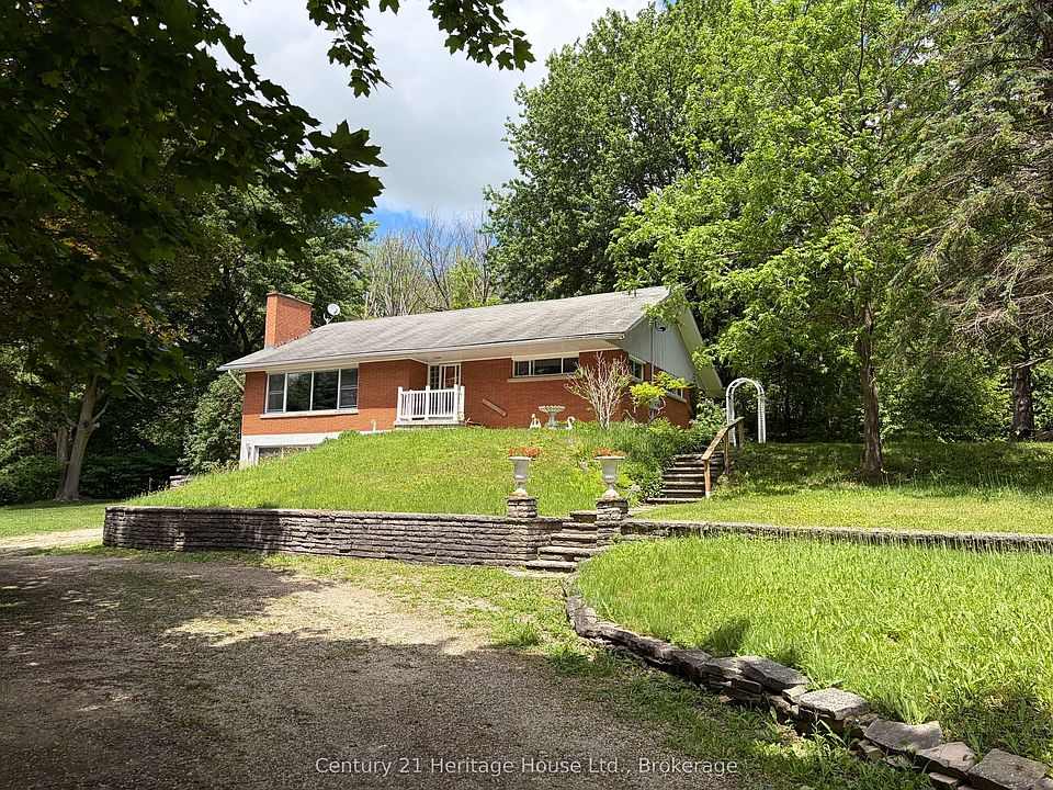 1st image of 252 Durham Rd W