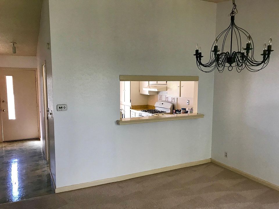2nd image of 1468 Ashwood Dr