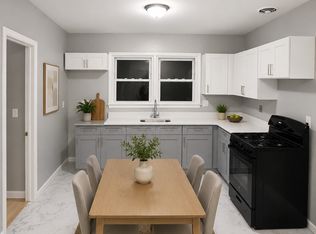 158 3rd Ave #2R, Newark, NJ 07104