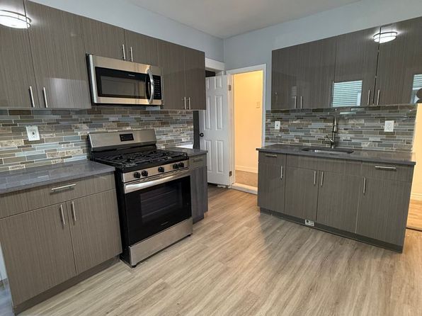 103-109 Caroline St #2