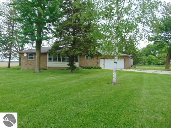 6239 S McClelland Rd, Ashley, MI 48806