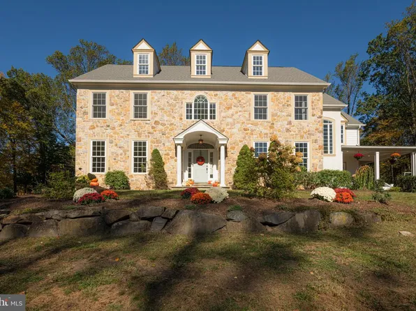 121 Warwick Chase, Pottstown, PA 19465