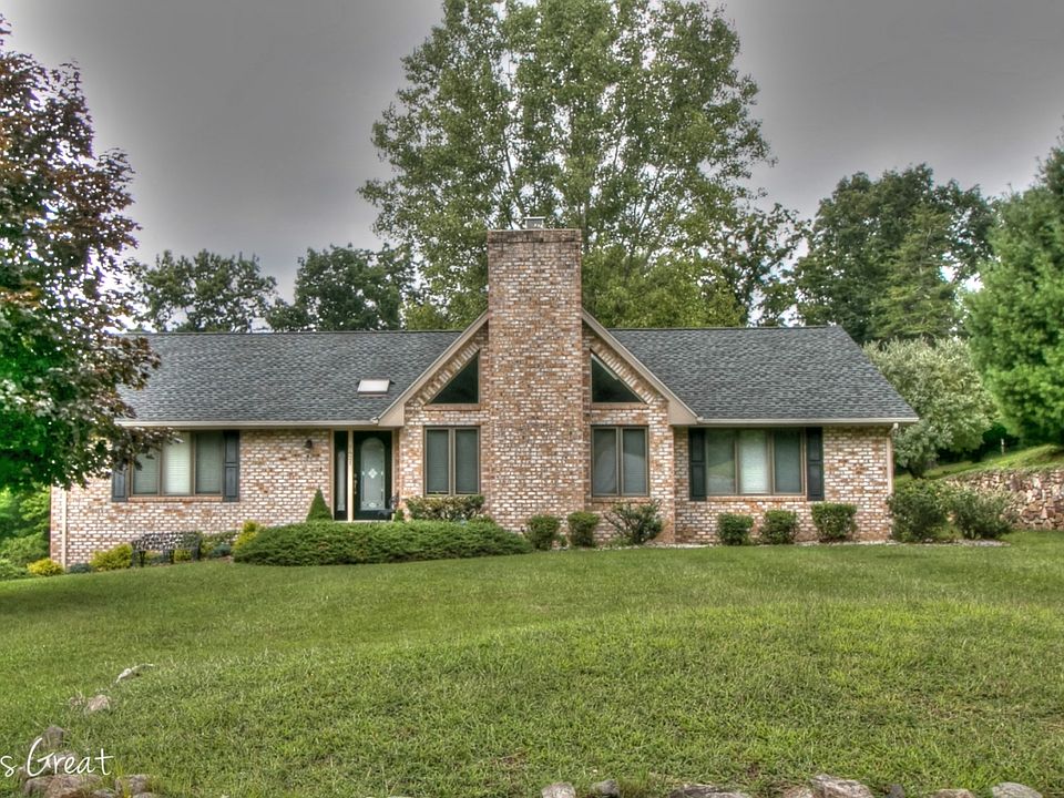 For Sale: 8421 Arabian Lane, Catawba, Virginia 24070