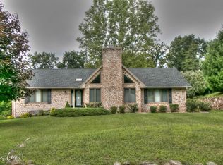 8421 Arabian Ln, Catawba, VA 24070